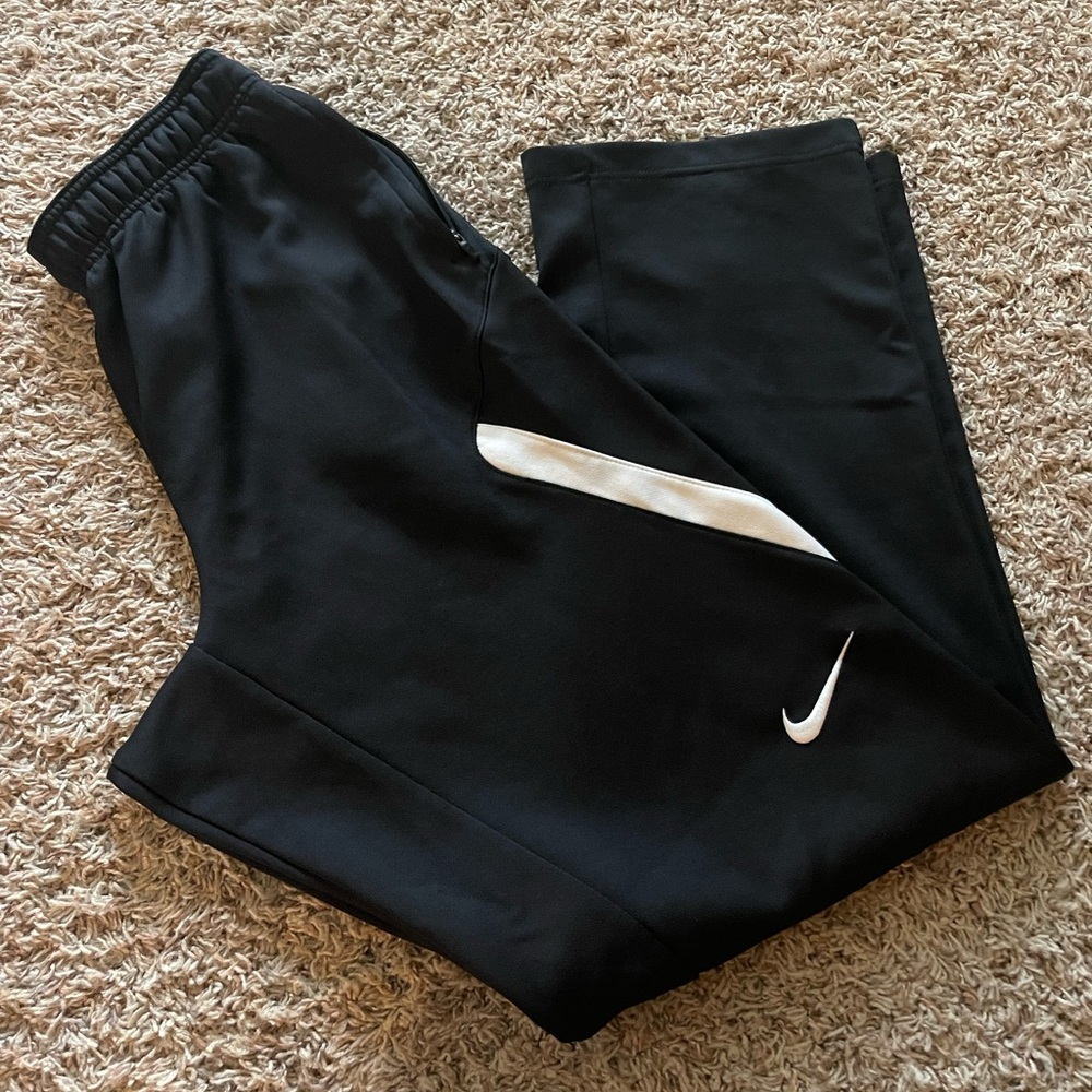 Nike dri-fit boot cut sweatpants size small